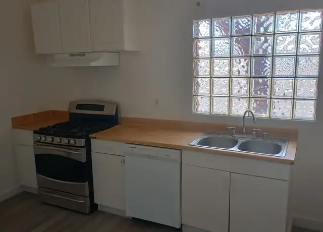 Property at 301 N Sunshine Blvd Unit 1, Eloy, AZ, 85131, 2 beds, 1 bath, [object Object]