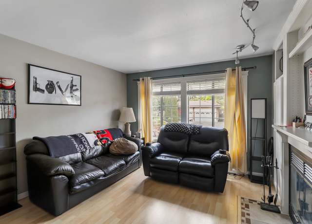 Photo of 1121 SW Barrington Dr #2, Oak Harbor, WA 98277
