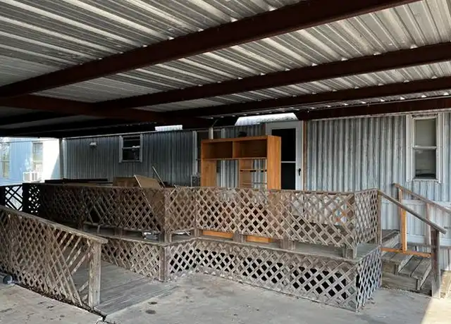Property at 7687 Texas 11, Trenton, TX, 75490, 2 beds, 2 baths, [object Object]
