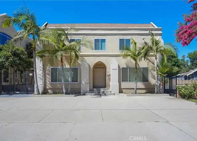 Property at 14335 Hamlin St, Van Nuys, CA, 91401, 3 beds, 2 baths, [object Object]