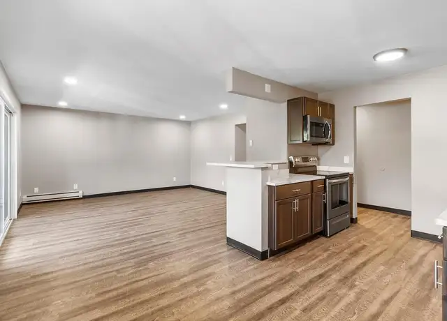 Photo of 7654 40th St W, University Place, WA 98466