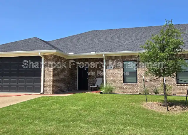 Property at 109 W Windmill Way, Waco, TX, 76706, 3 beds, 2 baths, [object Object]