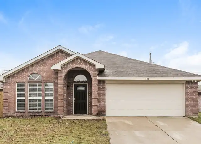 Property at 828 Thorton Dr, Cedar Hill, TX, 75104, 4 beds, 2 baths, [object Object]