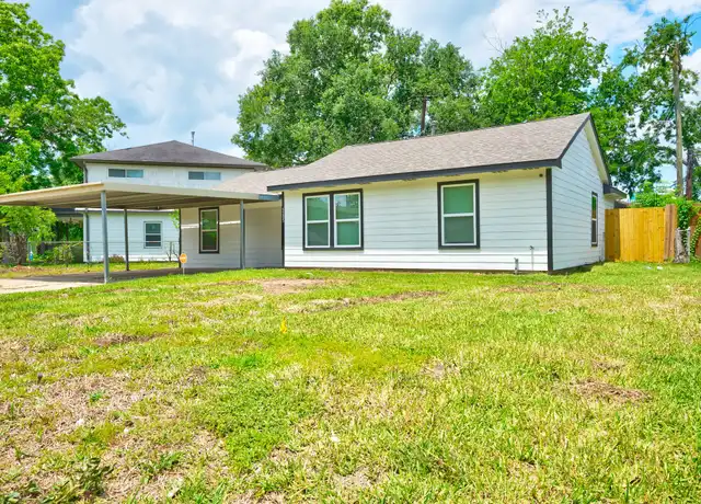 Property at 5205 Southlea St, Houston, TX, 77033, 4 beds, 2 baths, [object Object]