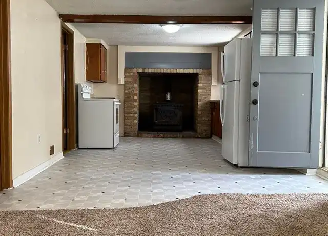 Property at 391 2nd Ave SW Unit A, Dickinson, ND, 58601, 2 beds, 1 bath, [object Object]