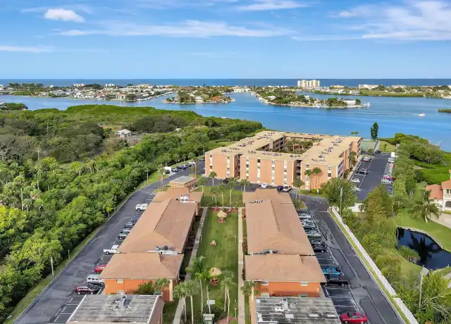 Property at 12760 Indian Rocks Rd #605, Largo, FL, 33774, 2 beds, 1 bath, [object Object]