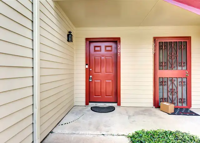 Property at 2120 El Paseo St #207, Houston, TX, 77054, 1 bed, 1 bath, [object Object]