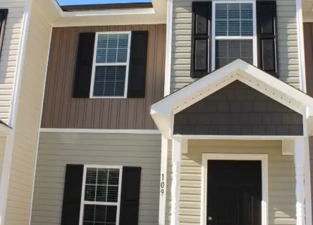 Property at 109 W Murrow Ln, Jacksonville, NC, 28546, 2 beds, 2.5 baths, [object Object]