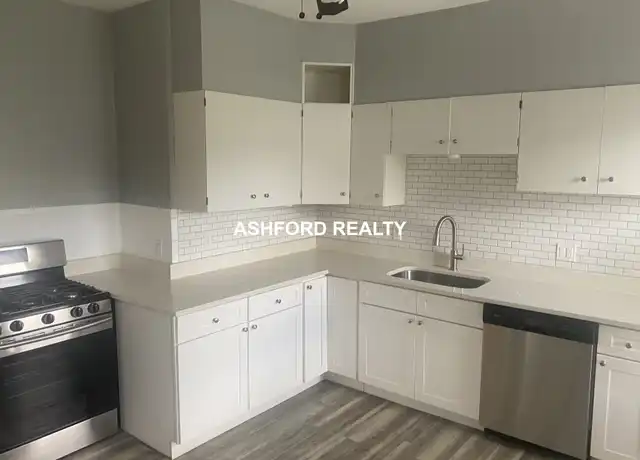 Property at 22 Park Rd Unit 2, Belmont, MA, 02478, 2 beds, 1 bath, [object Object]