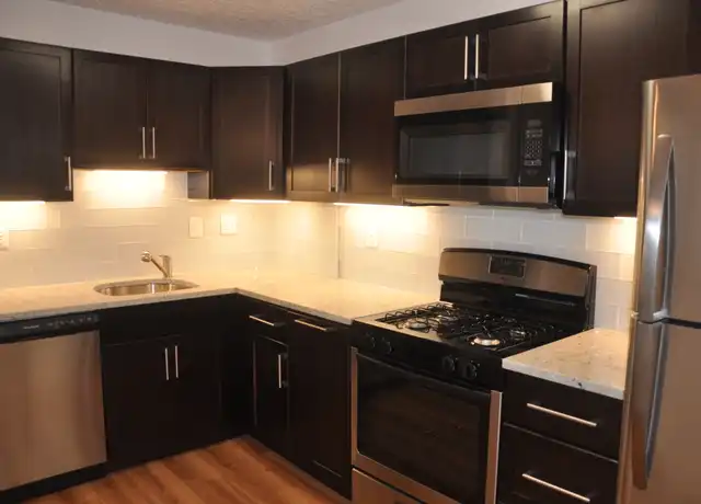 Property at 1300 Army Navy Dr #826, Arlington, VA, 22202, 1 bed, 1 bath, [object Object]
