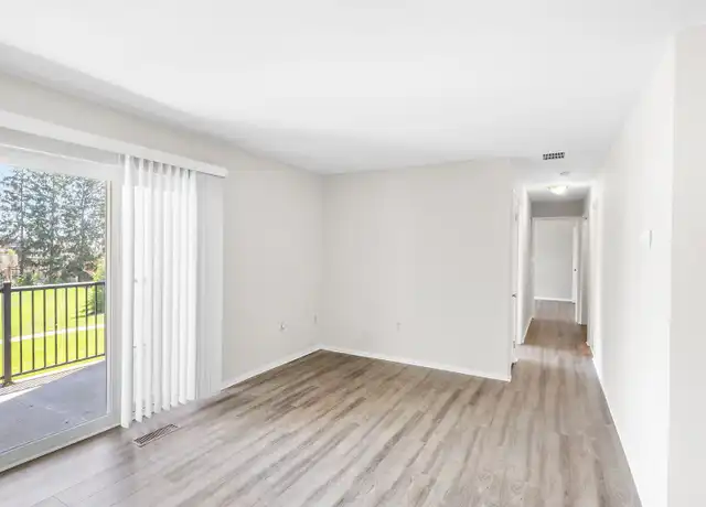 Property at The Yorklyn Apartments and Townhomes - 102 Silver Spur Dr, York, PA, 17402, 1-2 bed, 1-2 bath, [object Object]