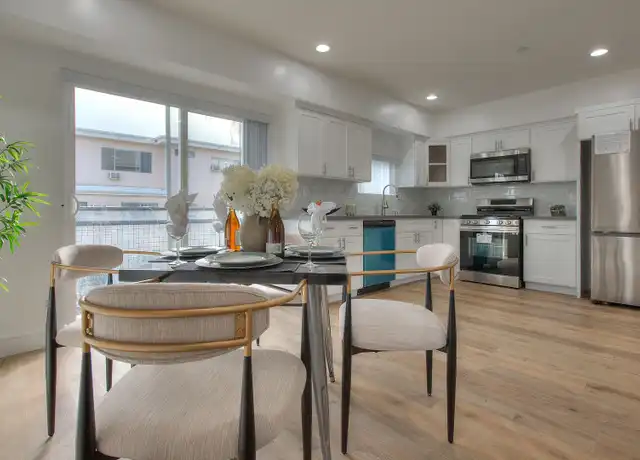 Property at 11730 Hamlin St Unit 11730, North Hollywood, CA, 91606, 4 beds, 4.5 baths, [object Object]