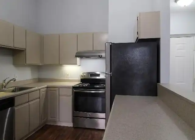 Property at 432 Hopkins St, Cincinnati, OH, 45203, 1 bed, 1 bath, [object Object]