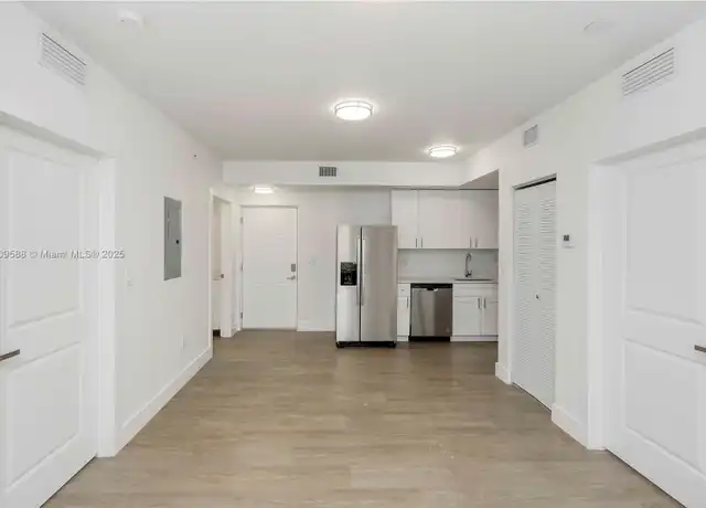 Property at 1620 NW 18th St Unit 202, Miami, FL, 33125, 2 beds, 1 bath, [object Object]