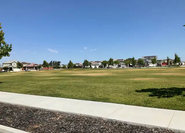 Property at 826 Shearwater Rd, Lathrop, CA, 95330, 4 beds, 2 baths, [object Object]