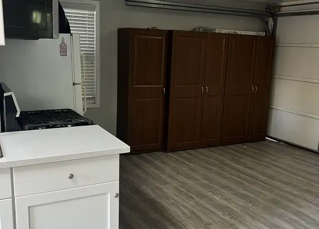 Property at Delaware St, Huntington Beach, CA, 92648, 1 bed, 1 bath, [object Object]