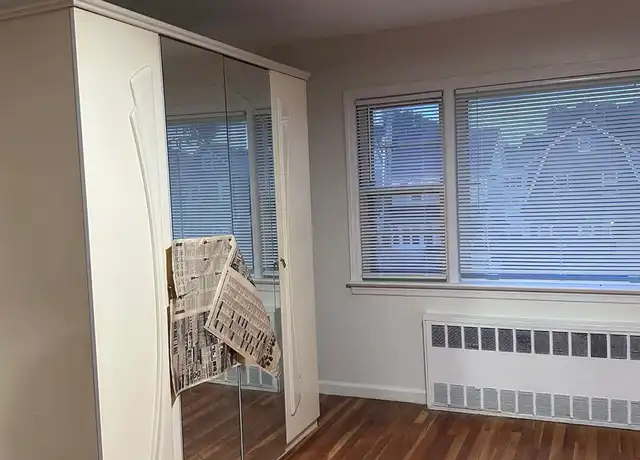 Property at 9725 133rd Ave, Ozone Park, NY, 11417, 3 beds, 1 bath, [object Object]