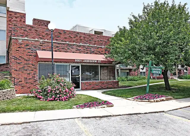 Property at Tara Heights - 806 1/2 Janes View St, Papillion, NE, 68046, 1 bed, 1 bath, [object Object]