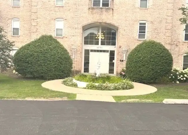 Property at 5201 Carriage Way Dr Unit 305C, Rolling Meadows, IL, 60008, 2 beds, 1 bath, [object Object]