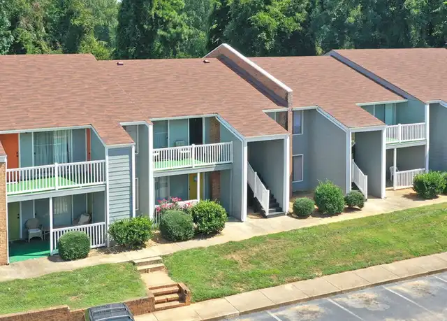 Property at North Lakes Apartments - 2905 Cottage Pl, Greensboro, NC, 27455, 1-2 bed, 1-2 bath, [object Object]