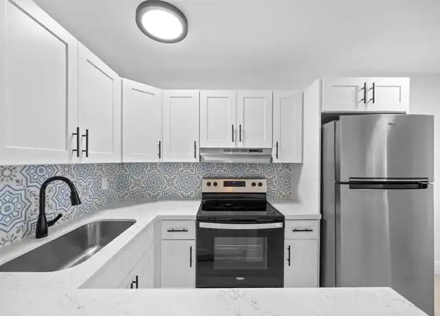 Property at 732 SE 15th St #2, Fort Lauderdale, FL, 33316, 1 bed, 1 bath, [object Object]