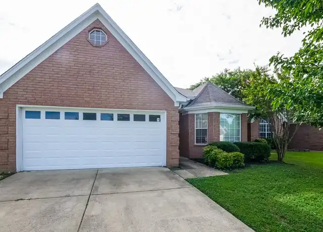 Property at 8408 Cross Point Dr, Olive Branch, MS, 38654, 3 beds, 2 baths, [object Object]