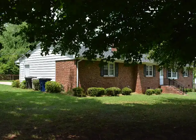 Property at 4501 Kernersville Rd, Kernersville, NC, 27284, 3 beds, 1.5 baths, [object Object]