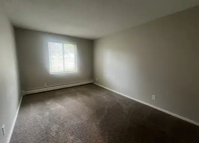 Property at 1011 Ruddiman Dr, Muskegon, MI, 49445, 1 bed, 1 bath, [object Object]