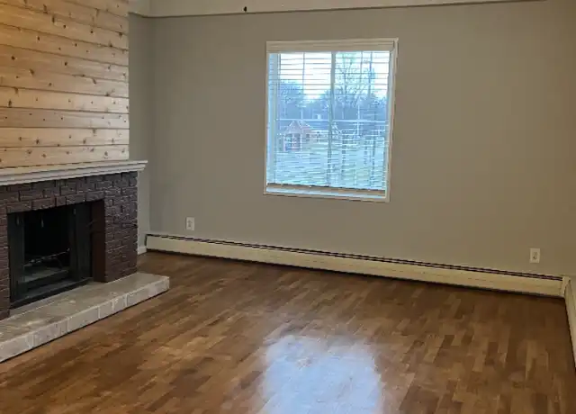 Property at 1011 Ruddiman Dr, Muskegon, MI, 49445, 1 bed, 1 bath, [object Object]