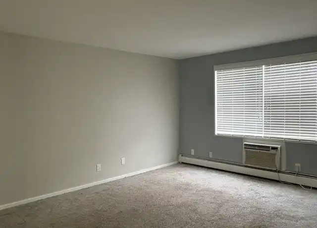 Property at 1011 Ruddiman Dr, Muskegon, MI, 49445, 1 bed, 1 bath, [object Object]