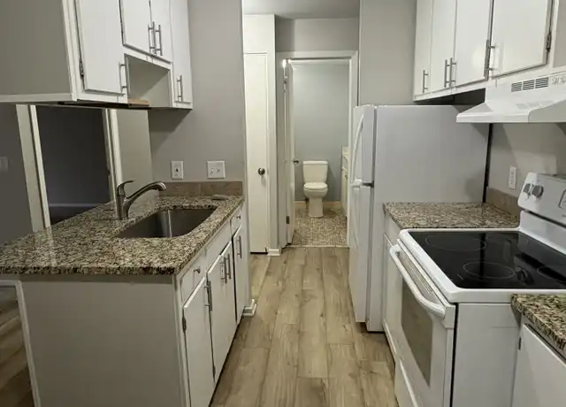 Property at 1011 Ruddiman Dr, Muskegon, MI, 49445, 1 bed, 1 bath, [object Object]