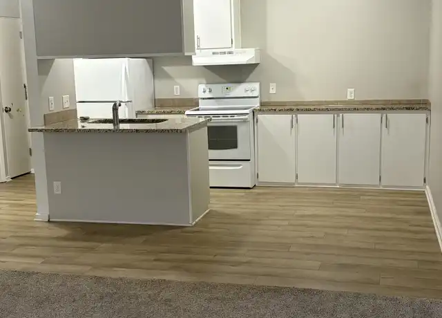 Property at 1011 Ruddiman Dr, Muskegon, MI, 49445, 1 bed, 1 bath, [object Object]