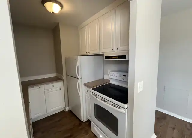 Property at 1011 Ruddiman Dr, Muskegon, MI, 49445, 2 beds, 1 bath, [object Object]