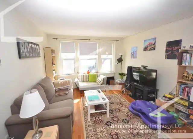Property at 41 Lancaster Ter, Brookline, MA, 02446, 2 beds, 1 bath, [object Object]