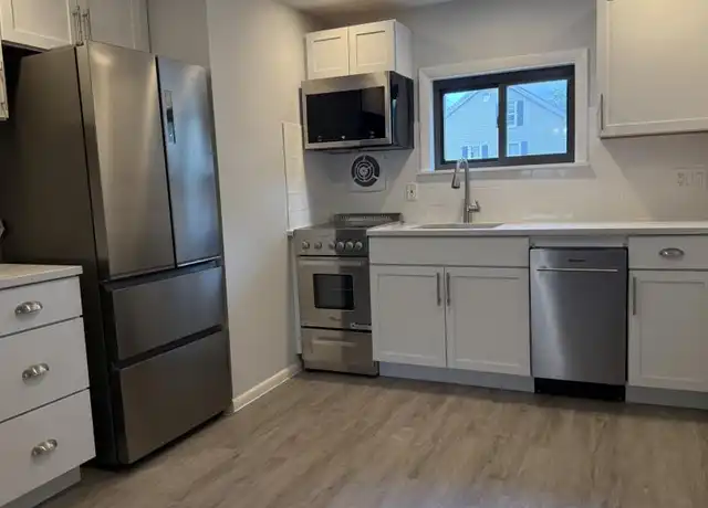 Property at 8 Friend St, Waltham, MA, 02453, 2 beds, 1 bath, [object Object]