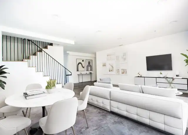 Property at 1342 Highland Ave Unit 3, Los Angeles, CA, 90028, 2 beds, 2 baths, [object Object]