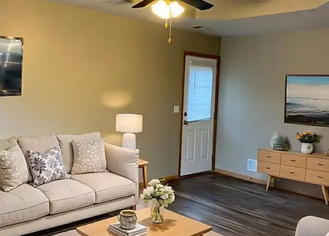 Property at 916 SW Sandy Ln, Grain Valley, MO, 64029, 3 beds, 2 baths, [object Object]