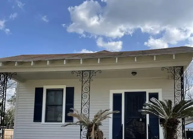 Property at 2754 Jasmine St, New Orleans, LA, 70122, 3 beds, 1 bath, [object Object]