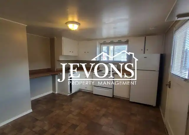 Property at 708 W Home Ave Unit 2, Selah, WA, 98942, 1 bed, 1 bath, [object Object]