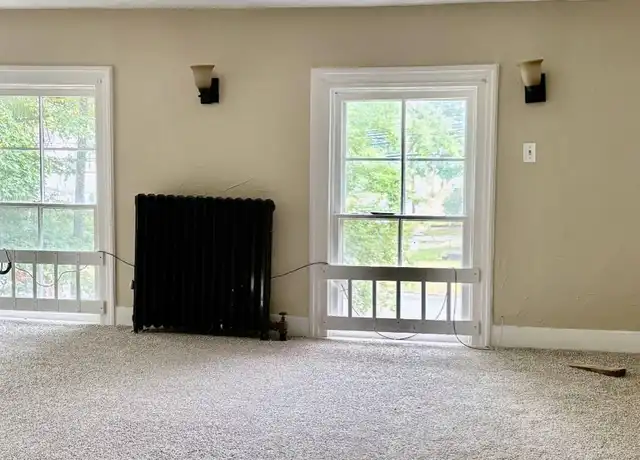 Property at 424 High St Unit 3, Lockport, NY, 14094, 1 bed, 1 bath, [object Object]
