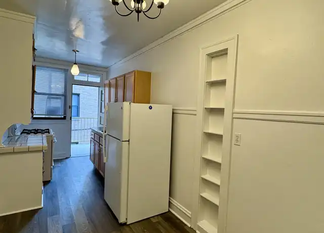 Property at 7002 N Western Ave Unit 2B, Chicago, IL, 60645, 1 bed, 1 bath, [object Object]