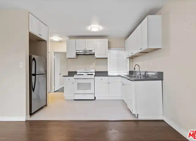 Property at 2818 W Jefferson Blvd, Los Angeles, CA, 90018, 3 beds, 2 baths, [object Object]