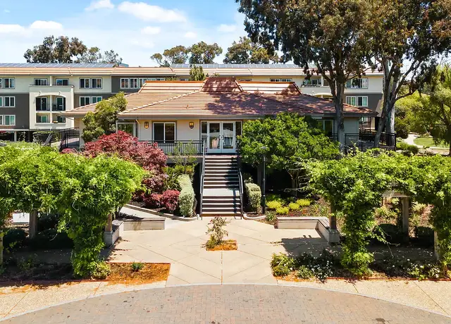 Photo of 1080 Carolan Ave, Burlingame, CA 94010