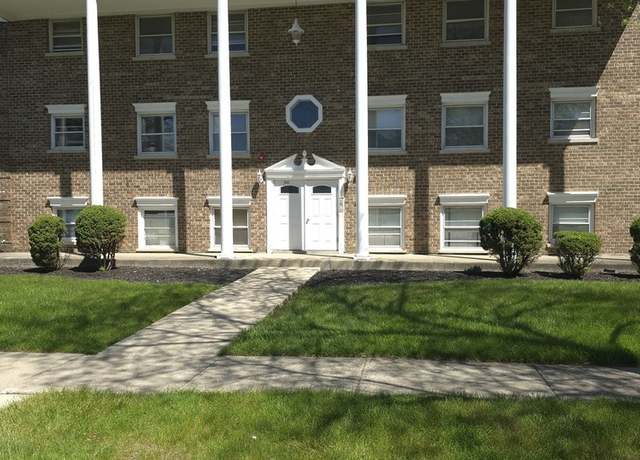 Photo of 4052 Charleston Rd Unit 1E, Matteson, IL 60443