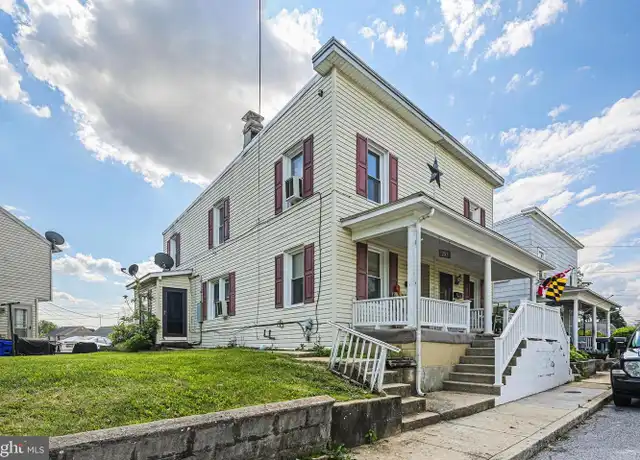 Property at 253 E Howard St, Hagerstown, MD, 21740, 3 beds, 1 bath, [object Object]