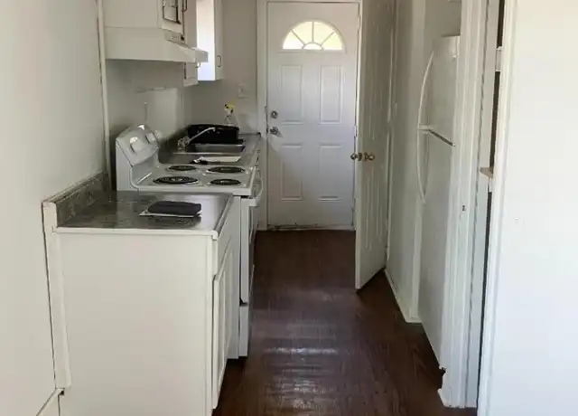 Property at 76 Fountain Sq #2, Sussex, NJ, 07461, 1 bed, 1 bath, [object Object]