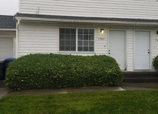 Property at 1305 Shaker Pl, Moses Lake, WA, 98837, 2 beds, 1.5 baths, [object Object]