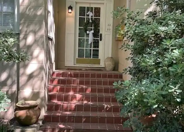 Property at 1515 Webster St Unit B, New Orleans, LA, 70118, 2 beds, 1 bath, [object Object]
