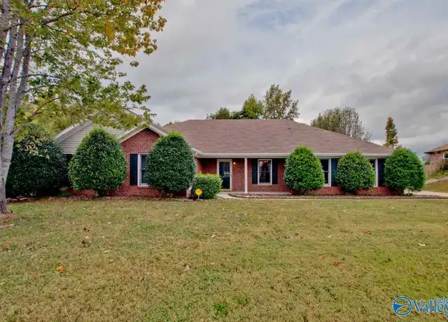 Property at 131 Clubhouse Ln, Madison, AL, 35757, 4 beds, 2.5 baths, [object Object]