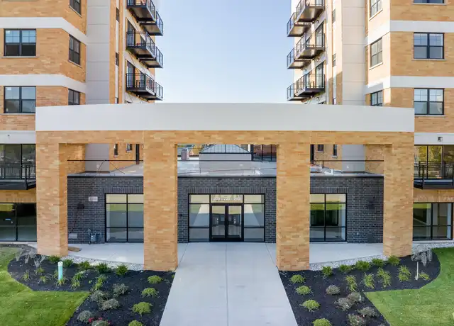 Property at 250 Anthony Ave Unit 304, Mundelein, IL, 60060, 1 bed, 1 bath, [object Object]
